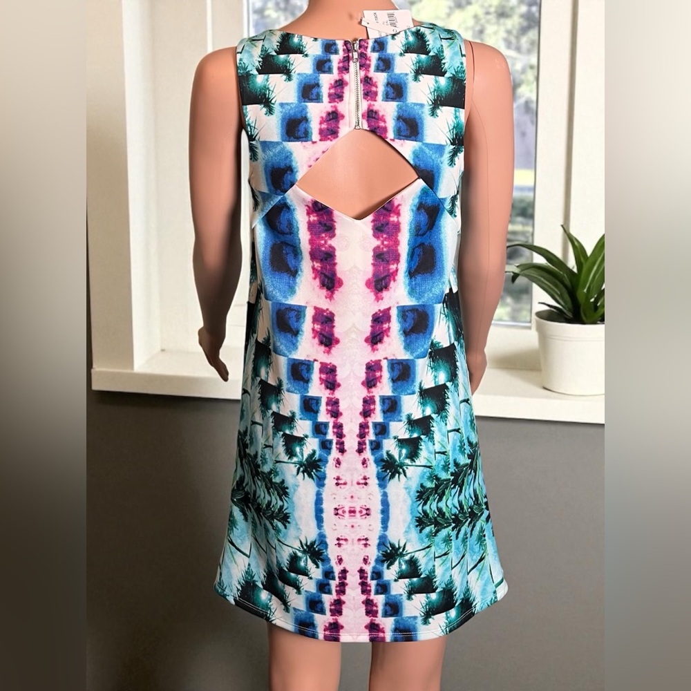OOTD Nordstrom Rack. NWT. Cut Out Back. Beach, Party, Summer. Size Small. - Picture 7 of 8